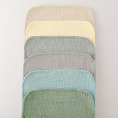Bearmoss muslin burp cloths absorbency closeup illustrating high absorbency and quick dry