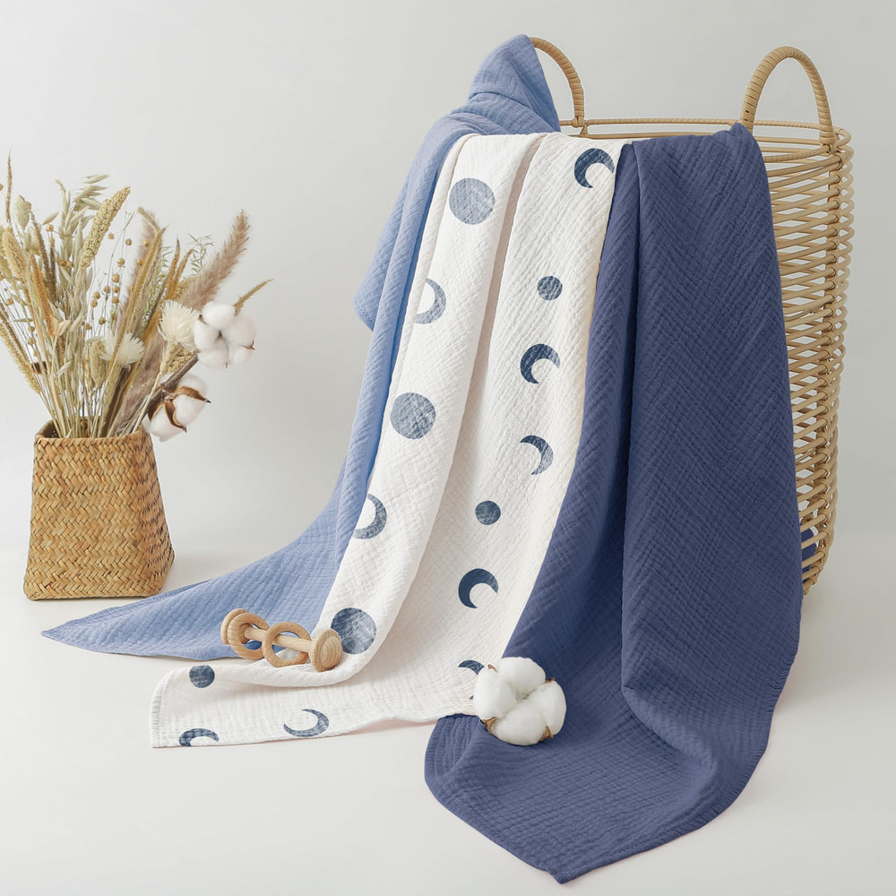 Bearmoss Muslin Swaddle Bluemoon machine-washable fabric for daily use