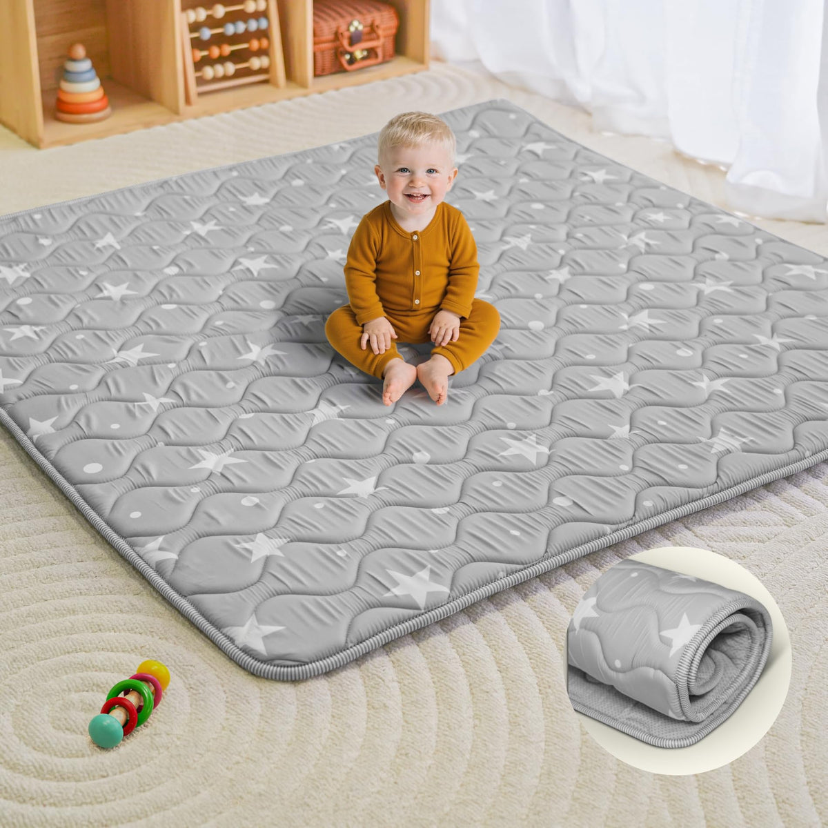 Beavtaens baby play mat close-up shows 1-inch foam cushioning for cozy floor time.