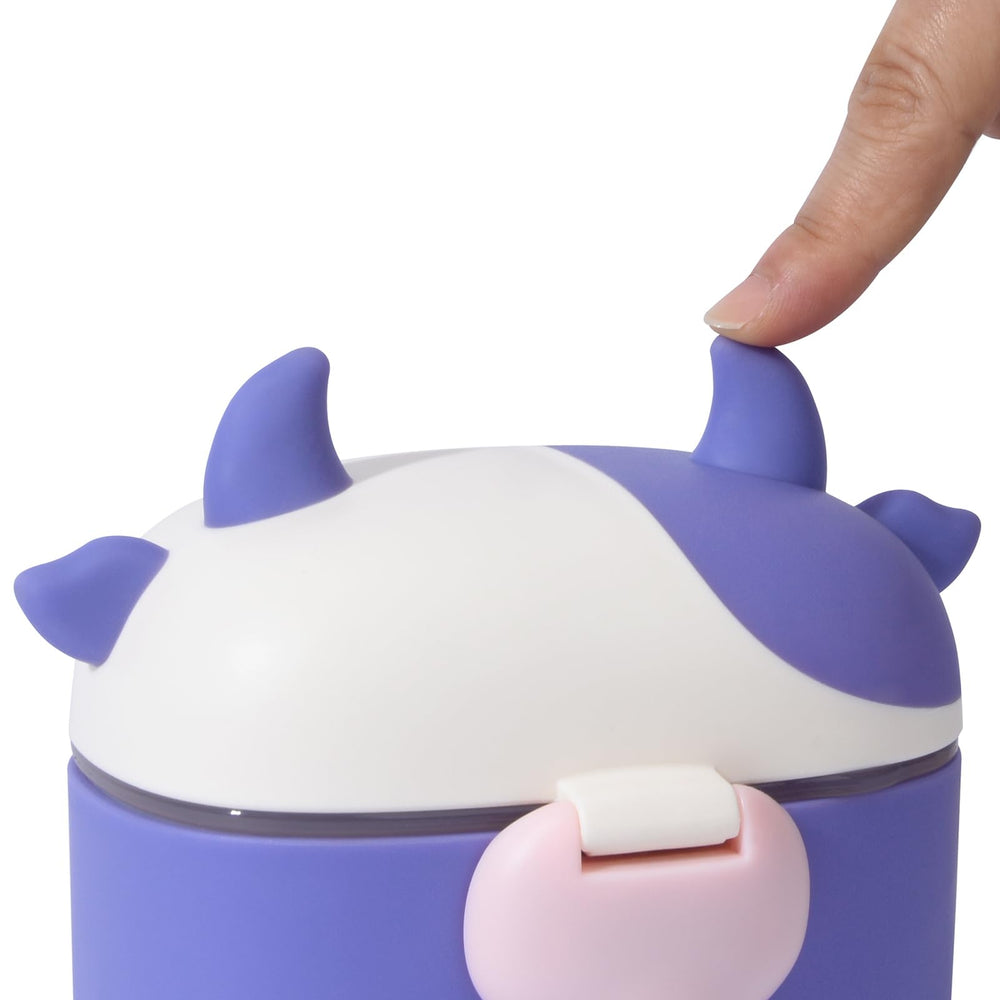 Bebamour large-capacity 450ml dispenser demonstrates capacity for about 45 scoops.
