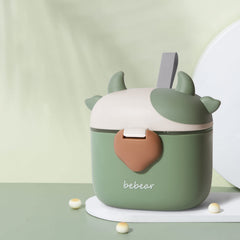Bebamour Baby Formula Dispenser measuring-spoon view highlights precise 5g portions for consistent feeding