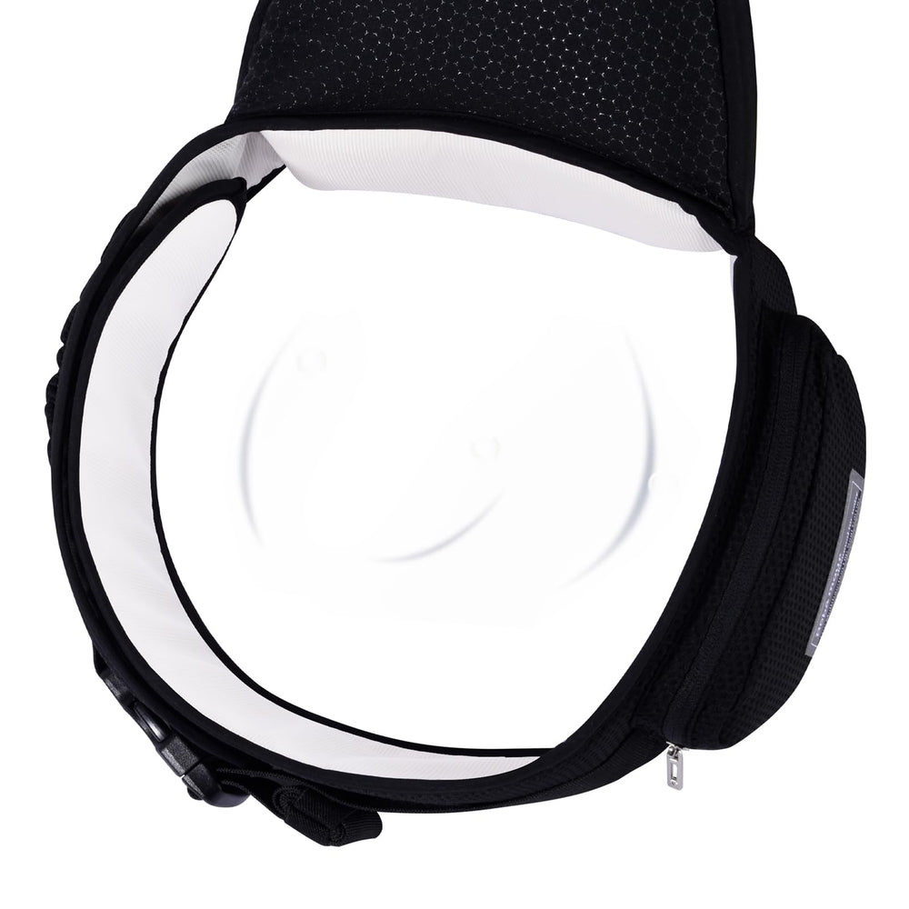 Bebamour detachable pouch keeps small essentials within reach.