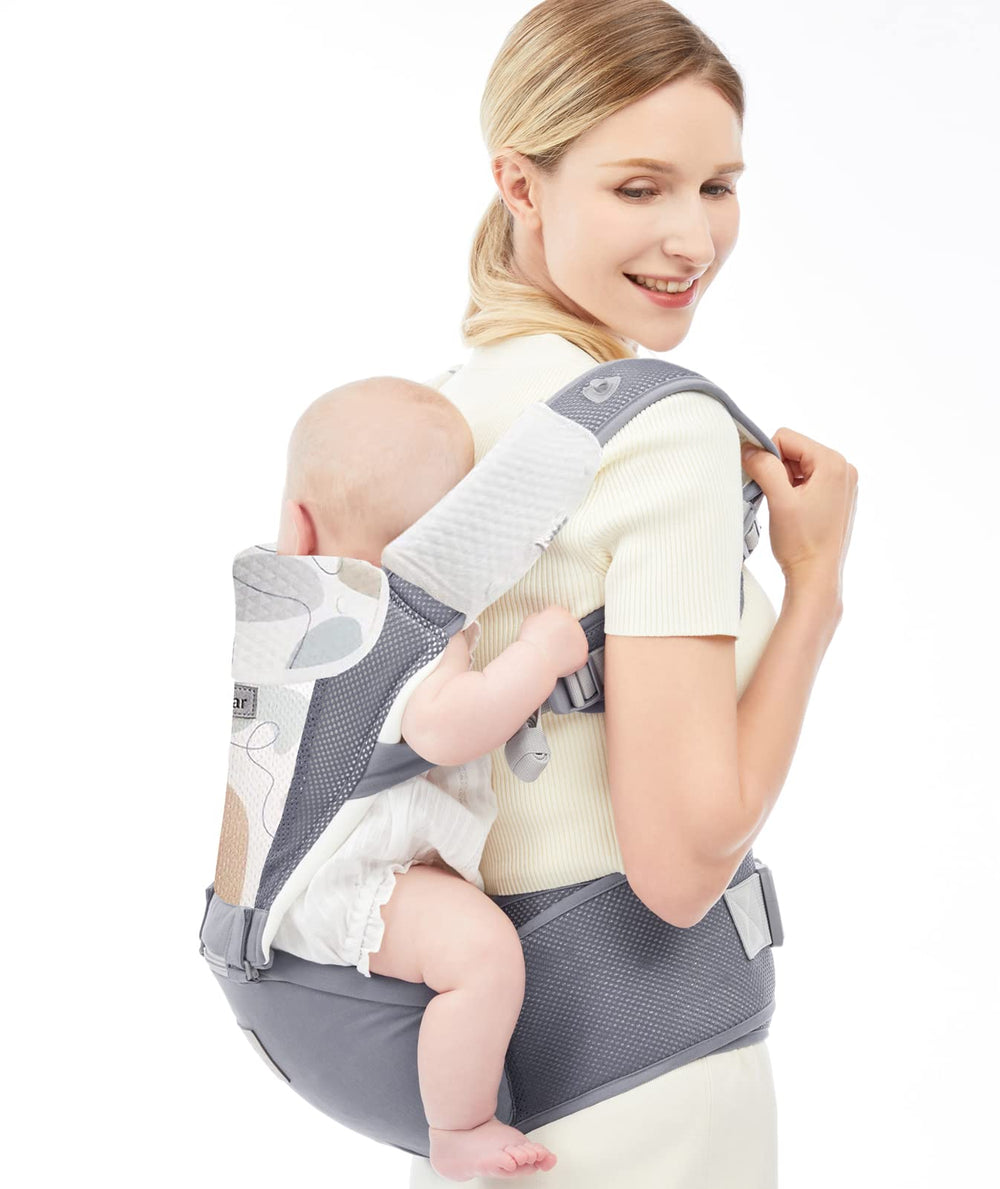 Bebamour storage bag keeps essentials organized on outings.