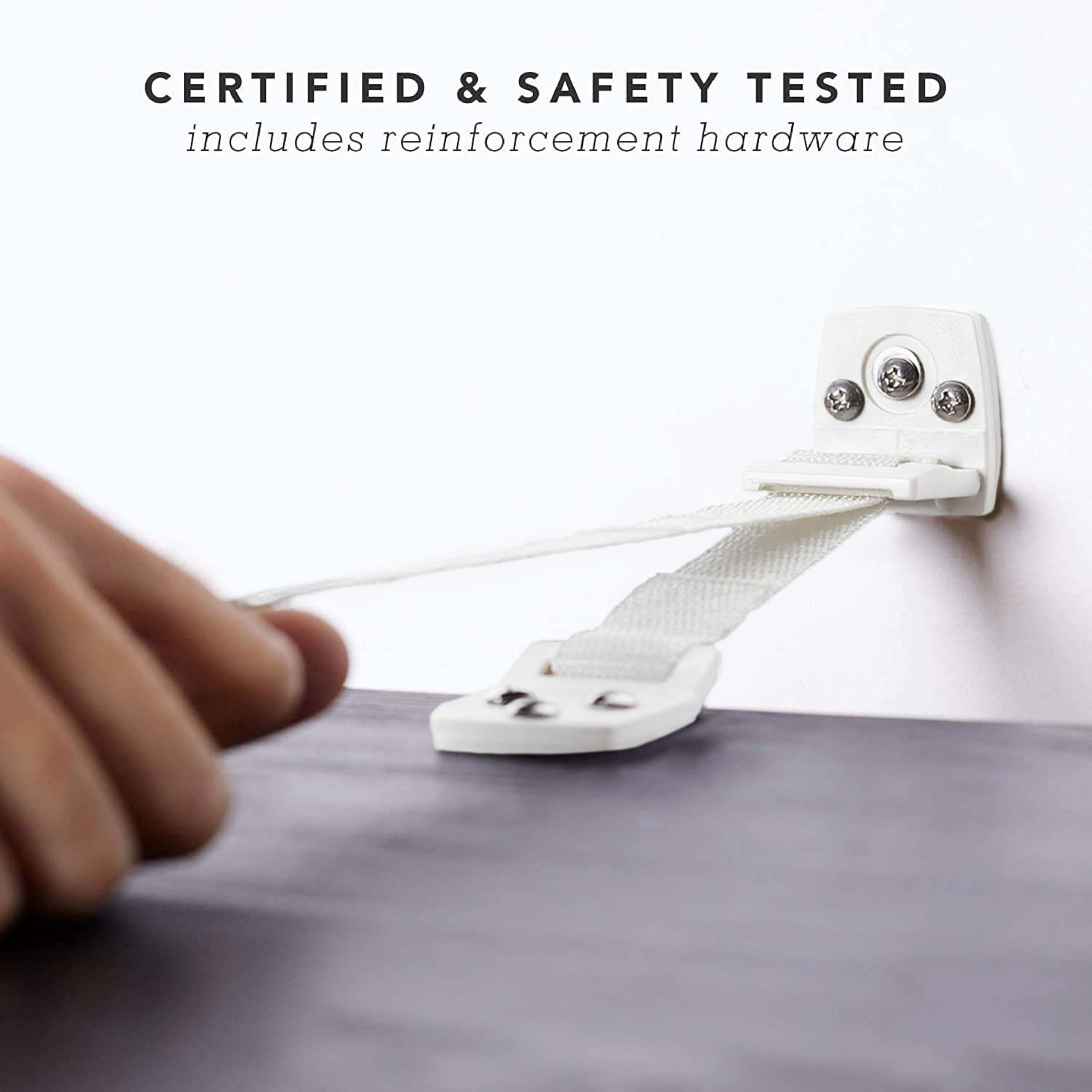 Bébé Earth adjustable-length straps fit varying furniture widths