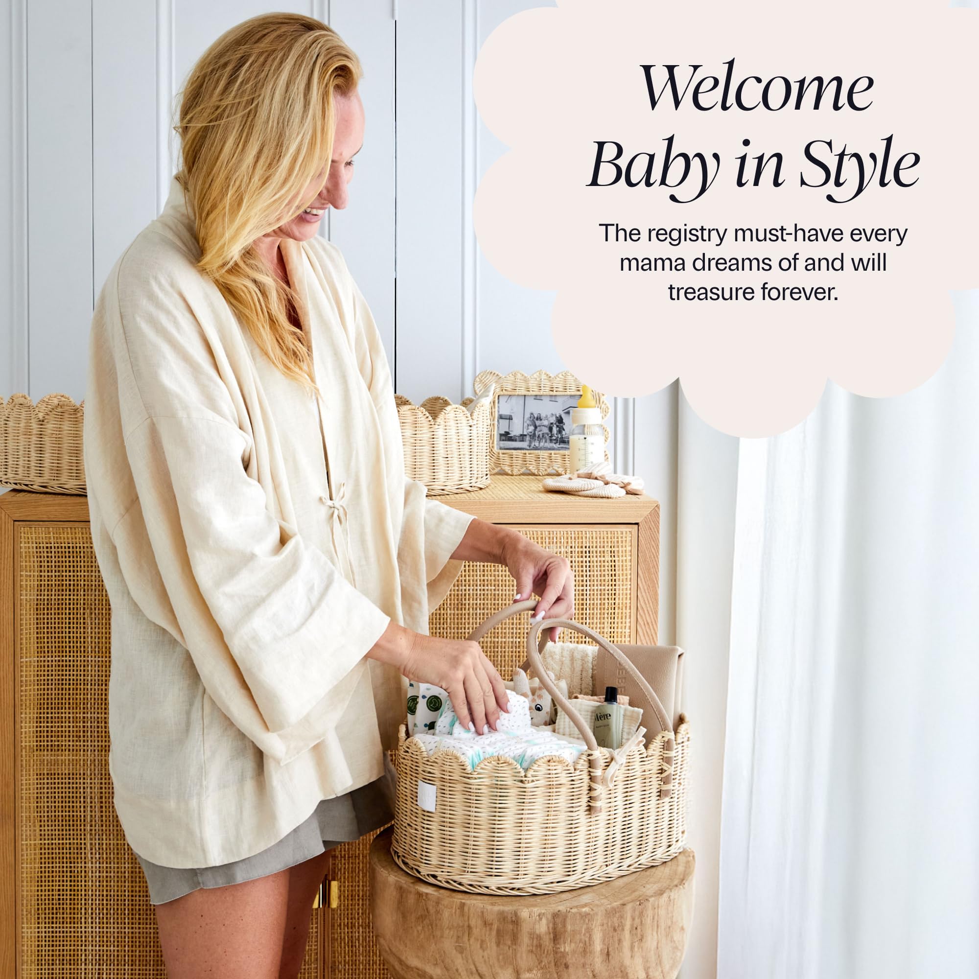 BEBE BASK Poppy removable divider shows cushioned cotton and bows