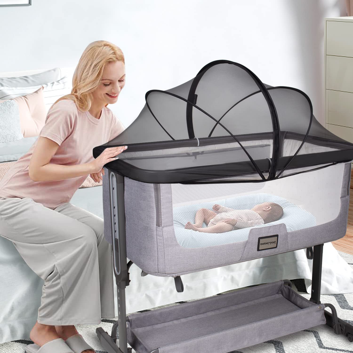 Beberoad Love bassinet net cover demonstrating easy, tool-free installation