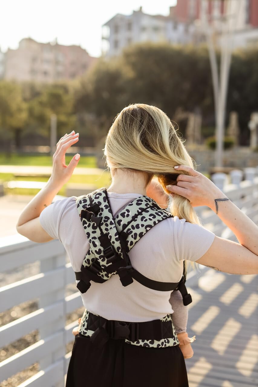 Beco Gemini waist belt with pocket adds convenience on outings