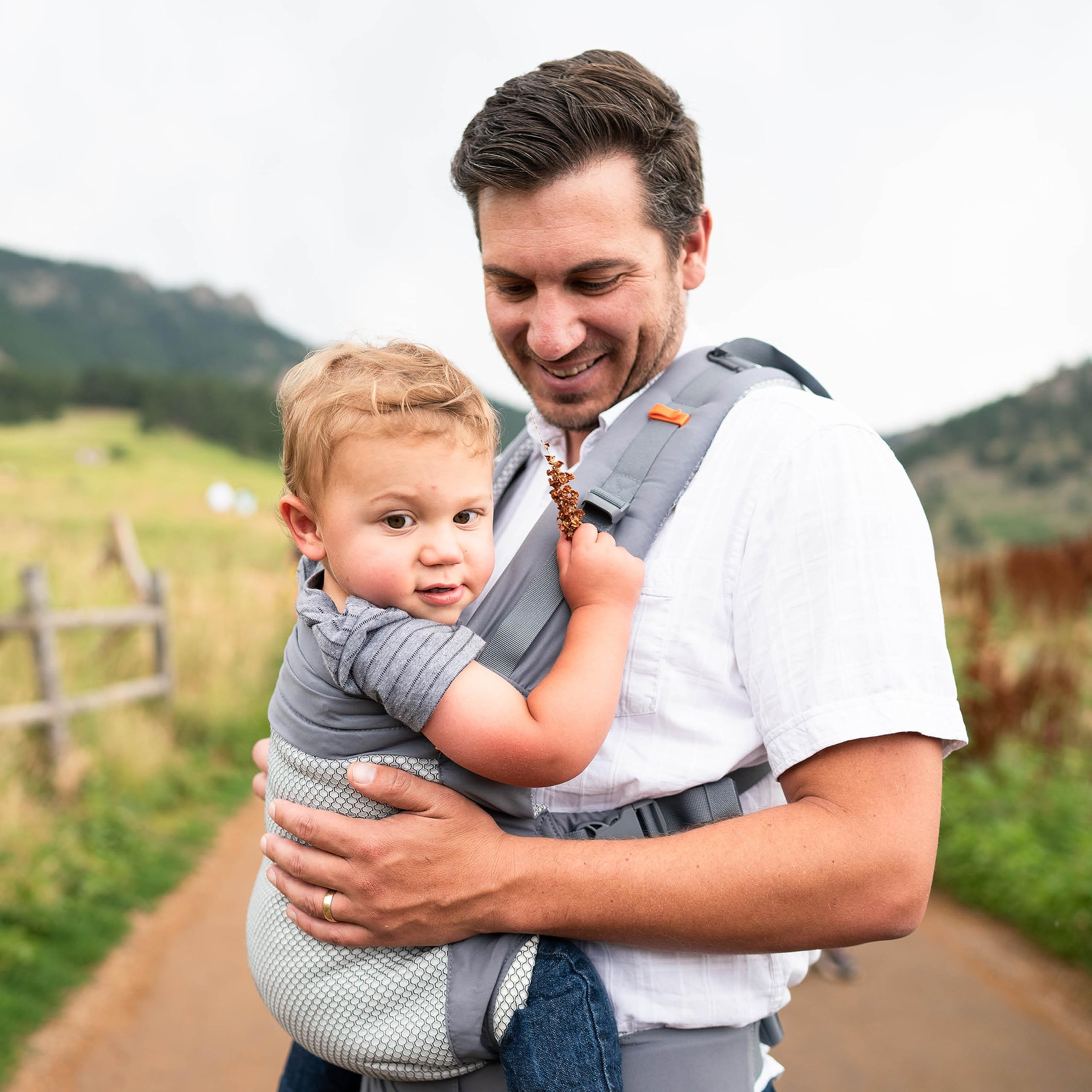 Beco Toddler Carrier high back panel supports growing toddlers during busy days.