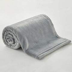BEDELITE blanket-travel-friendly captures easy folds and transport for family trips.