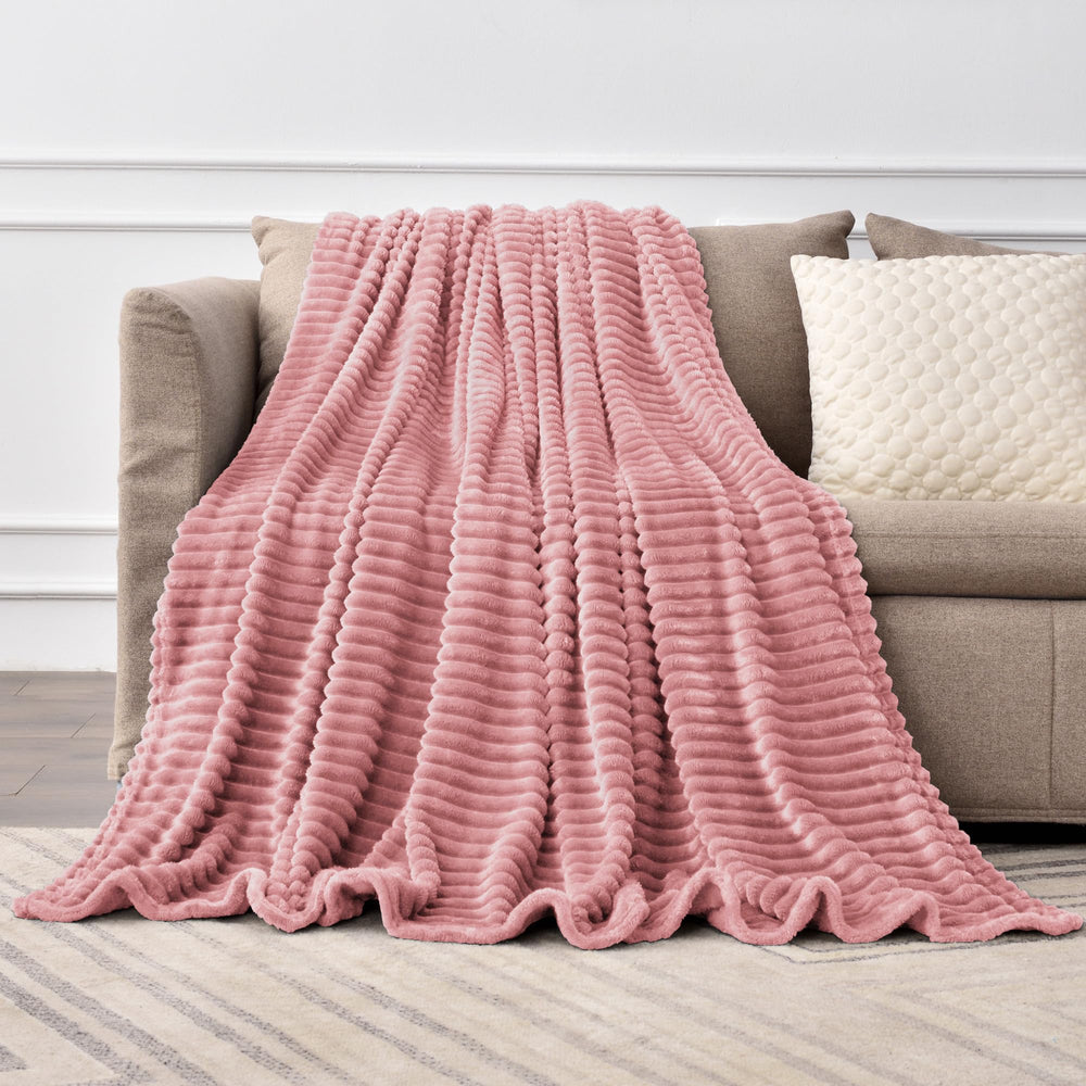 BEDELITE large throw blanket with 3D ribbed texture delivers cozy warmth