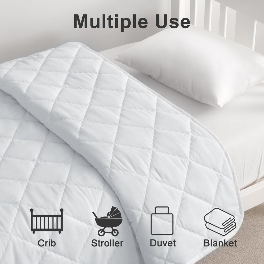 BEDSUM lightweight-crib-blanket demonstrates easy portability for stroller and travel