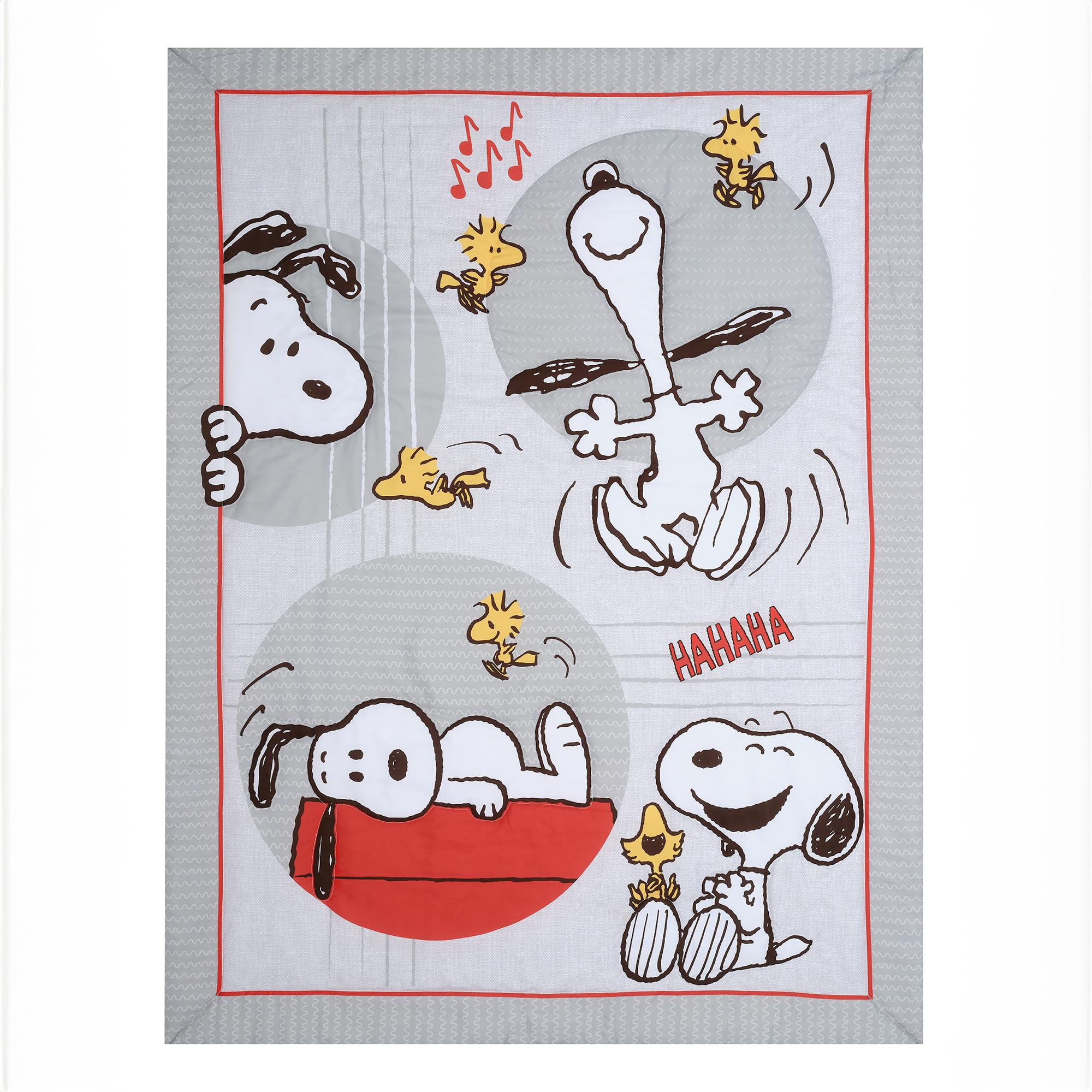 Bedtime Originals Snoopy Love quilt Woodstock illustration sparks imaginative bedtime play.