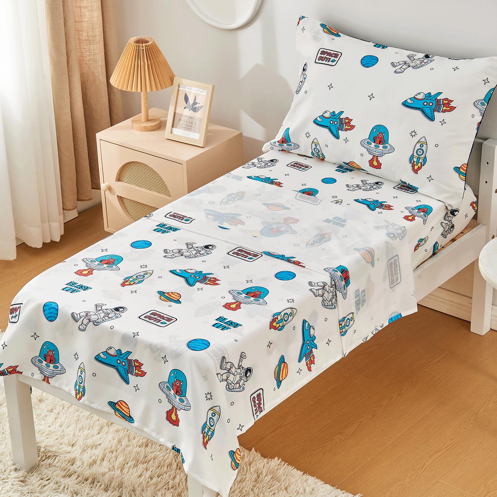 beeweed soft microfiber material provides lightweight cozy sleep for kids