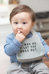 Bella Tunno large catcher bib catches food spills for cleaner mealtimes.