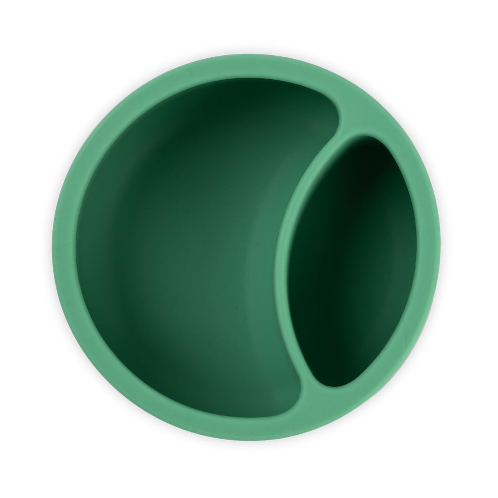 Bella Tunno Miss Mess supports baby-led weaning with a comfortable scooping rim.