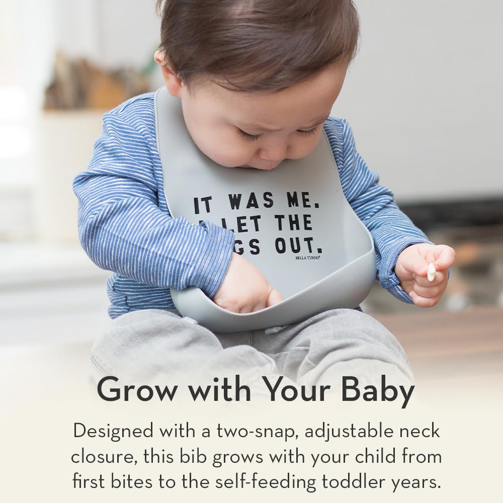Bella Tunno Pick Me Up bib dishwasher-safe cleaning is easy.