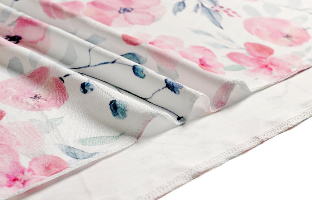 Bellasignoro swaddle 31.5-inch square enables versatile newborn layering and naps.