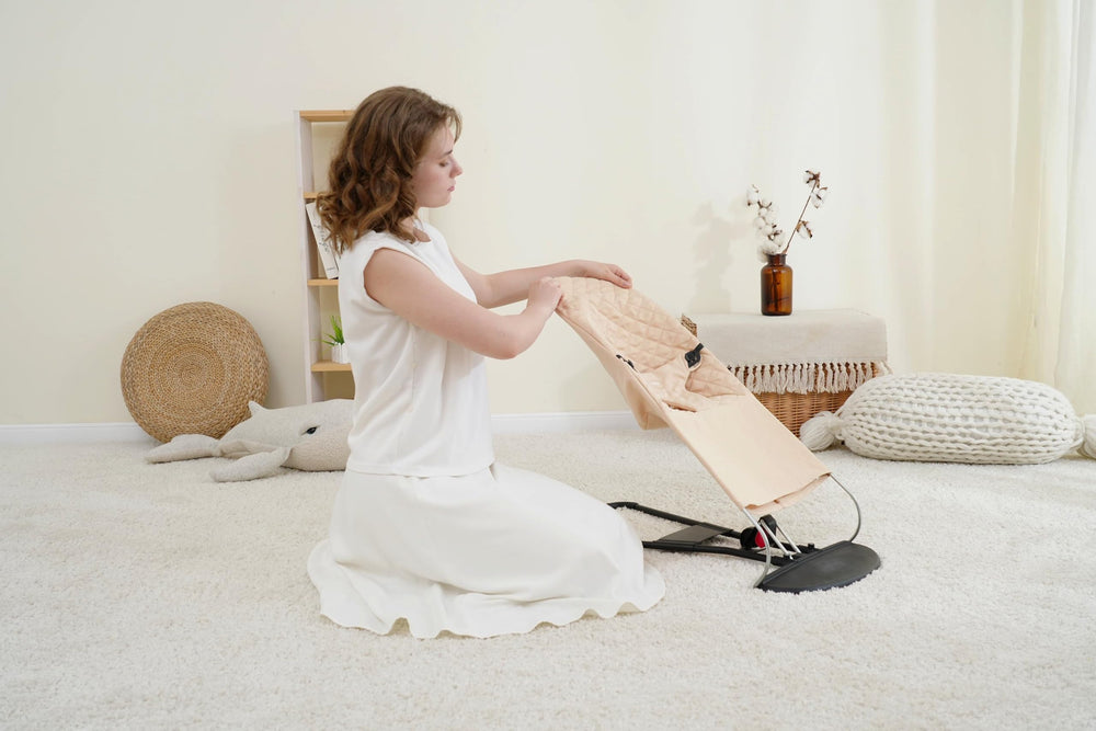 Belltop easy installation covers the BabyBjörn bouncer in seconds.