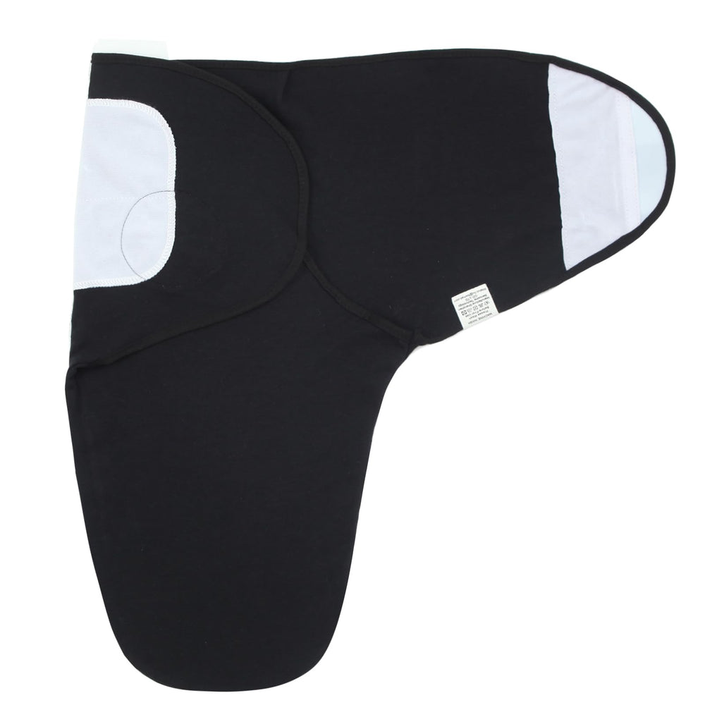 Benoxine baby swaddle cozy scene emphasizes skin-to-skin warmth and security