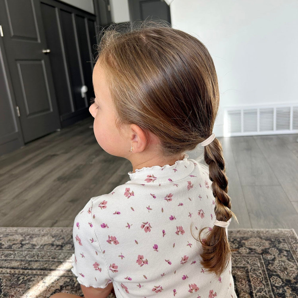 BEoffer hair ties beige small-dreadlocks ponytail shows secure hold
