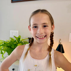 BEoffer small elastic hair ties show soft stretch for comfortable updos.