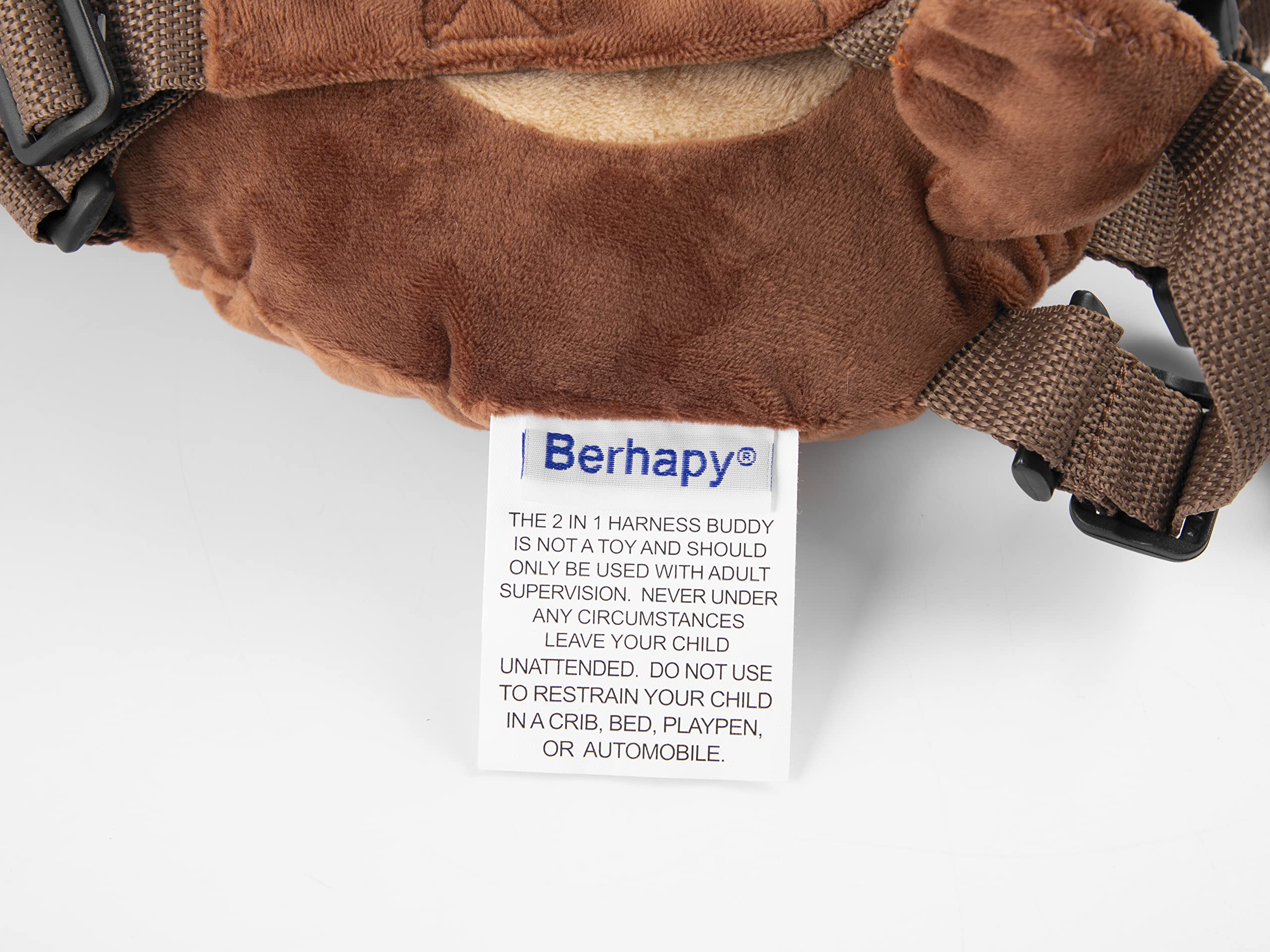 Berhapy swivel clip prevents tangles for smoother walking.