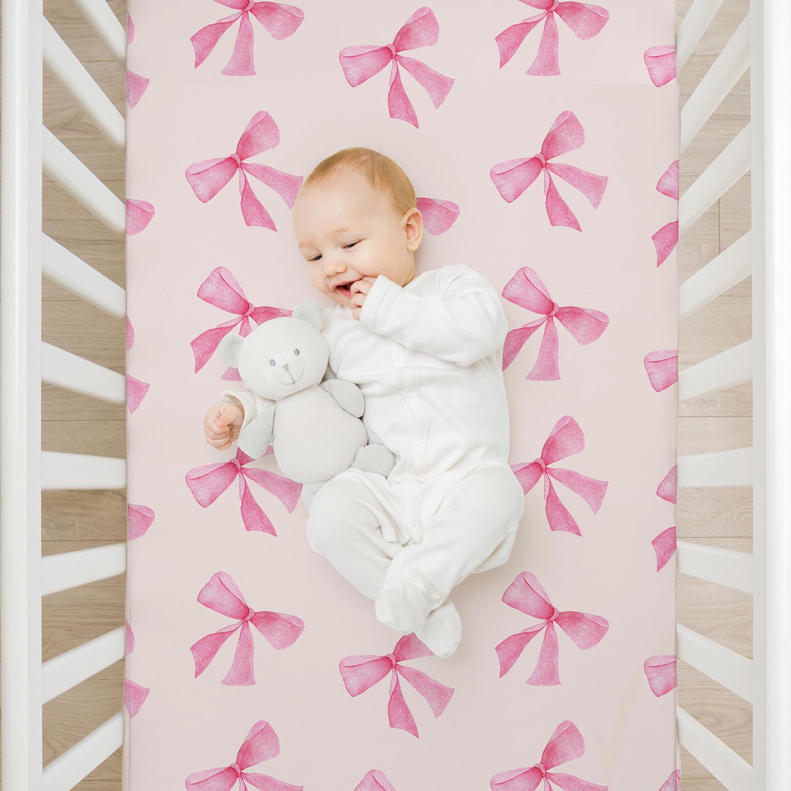 Besaomeom cloud-soft fabric crib sheet delivers cotton-like softness for comfy naps.