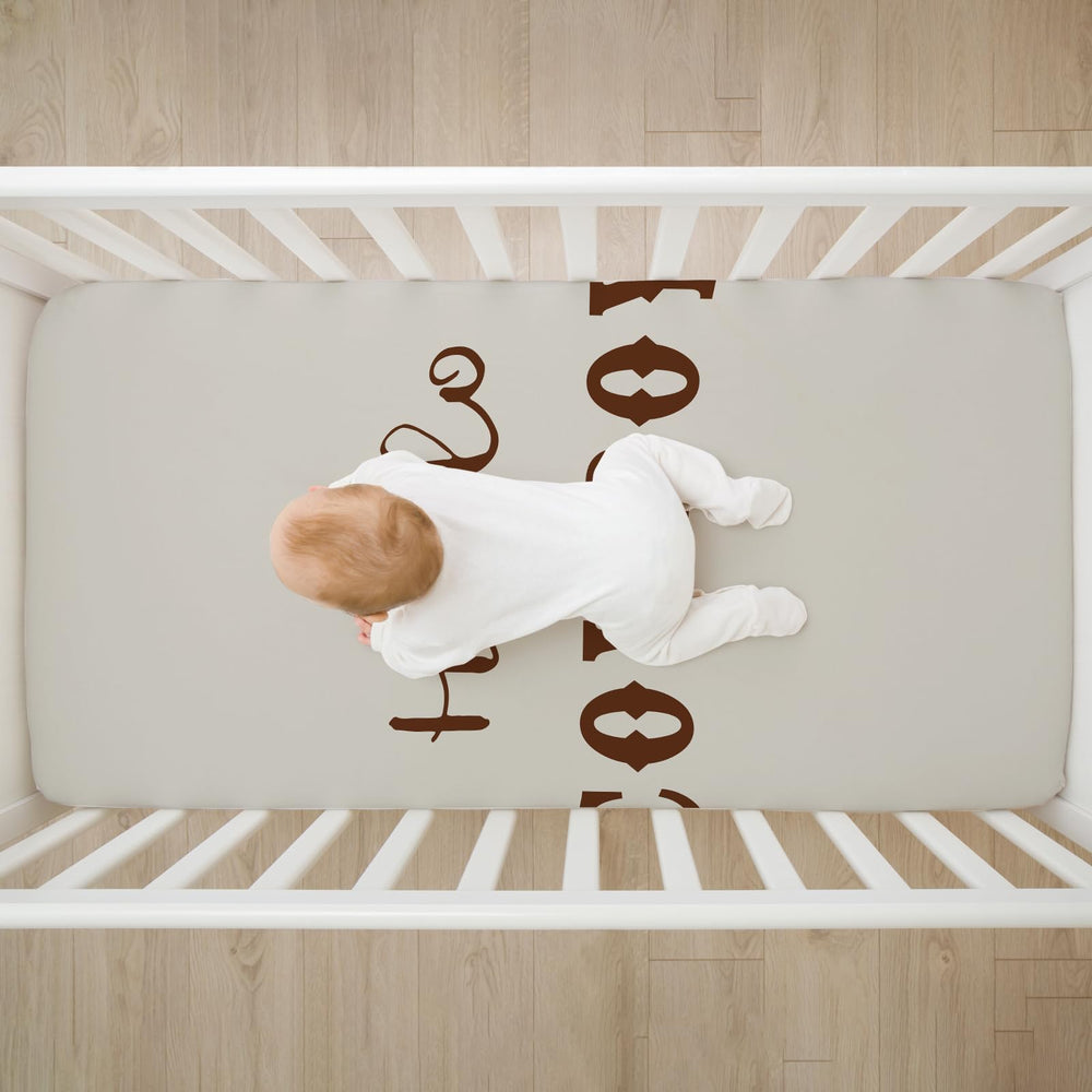 Besaomeom cloud-soft fabric on this sheet delivers gentle, sleep-friendly comfort.