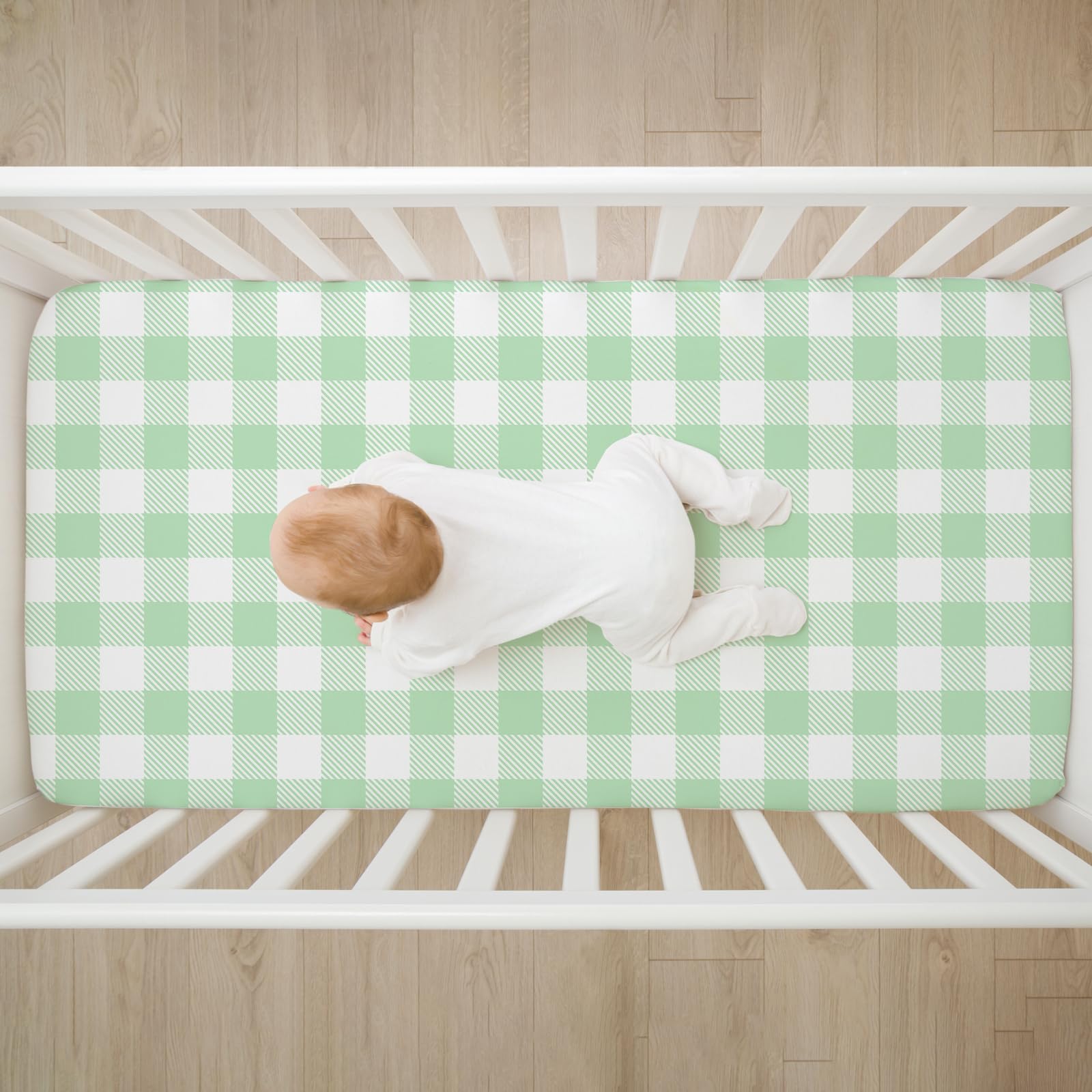 Besaomeom machine-washable crib sheets resist wrinkles and keep colors vibrant.