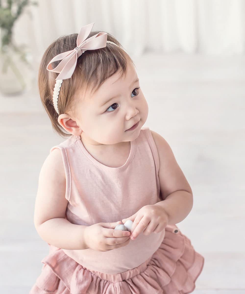 Bethynas headband for family photos with soft floral styling.