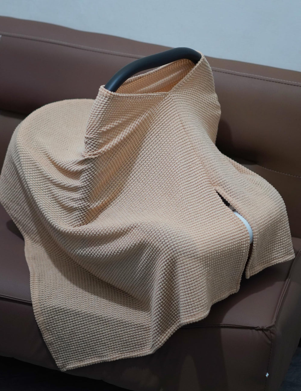 BEWDIO Camel scarf-style cover complements outfits for easy nursing