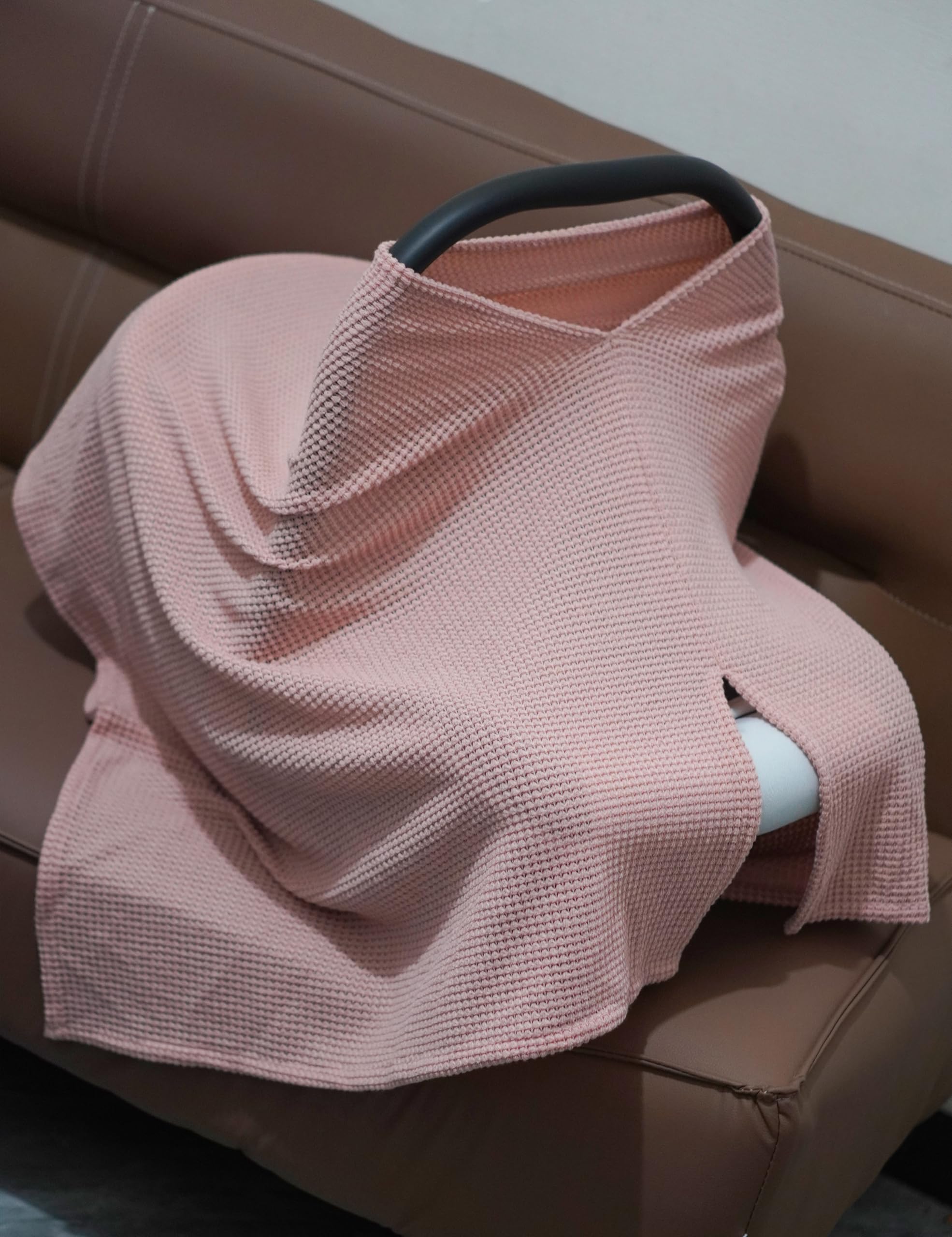 BEWDIO Pink Nursing Cover doubles as pumping cover for discreet pumping.