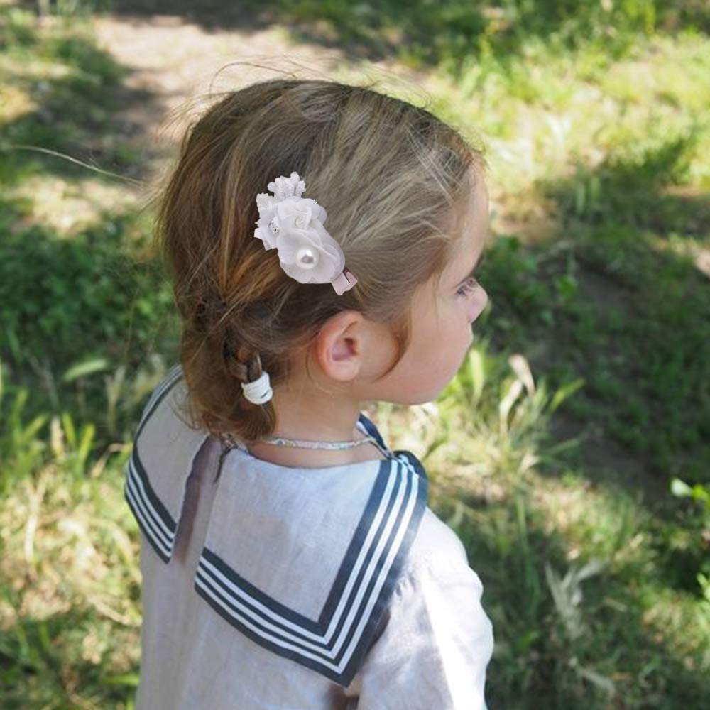 BFNAAgirl family-photo-prop enhances cute moments with reliable style accents
