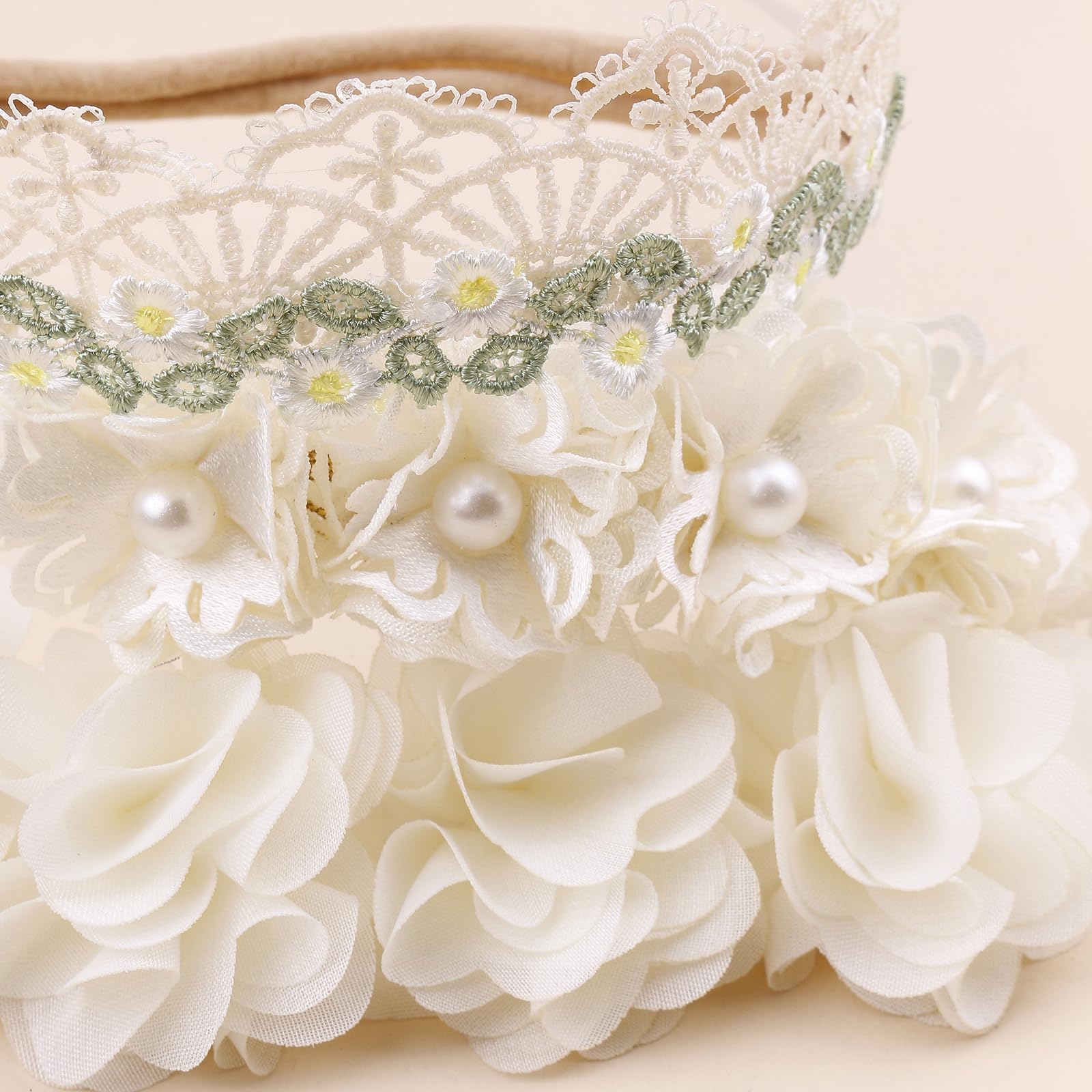 BFNAAgirl gift-box presentation highlights convenient, charming gifting for little ones.