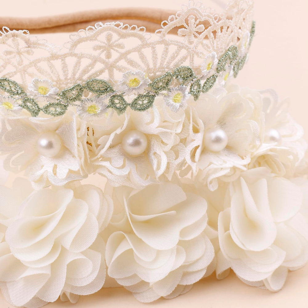 BFNAAgirl gift-box presentation highlights convenient, charming gifting for little ones.
