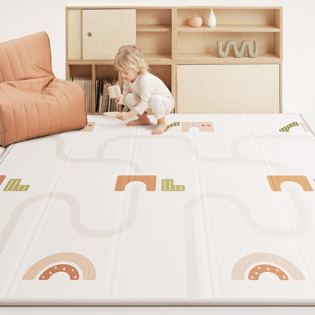 BG-BABYGO foldable play mat compact for easy storage and travel.