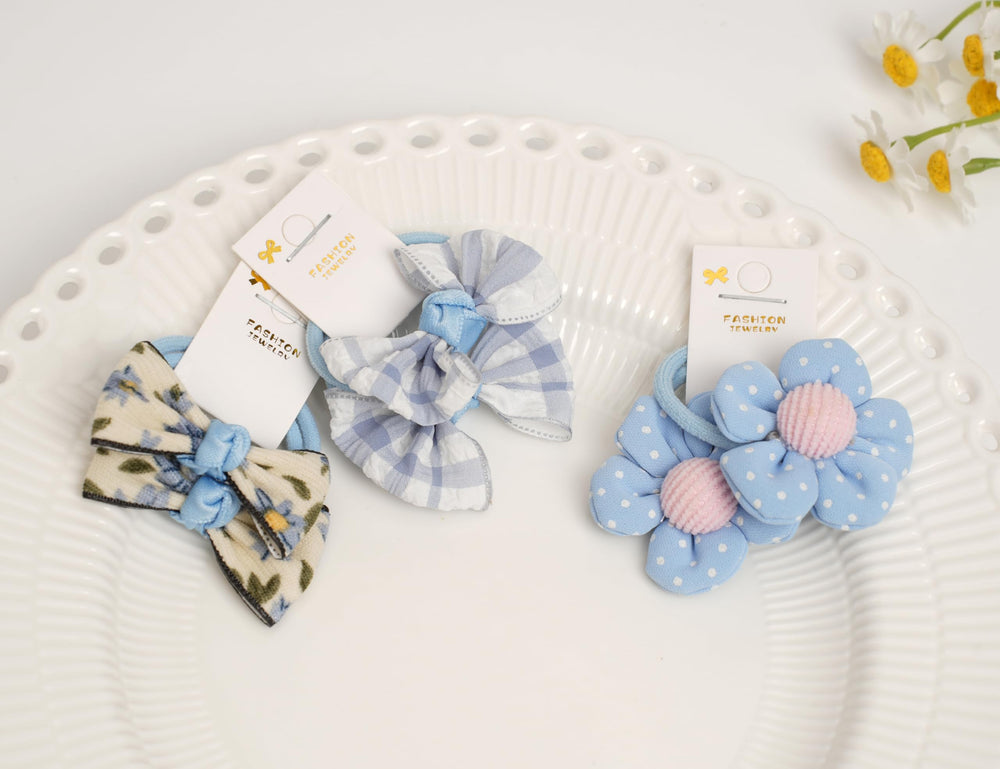 BIANHUAN toddler wearing ponytail demonstrates easy styling with bows