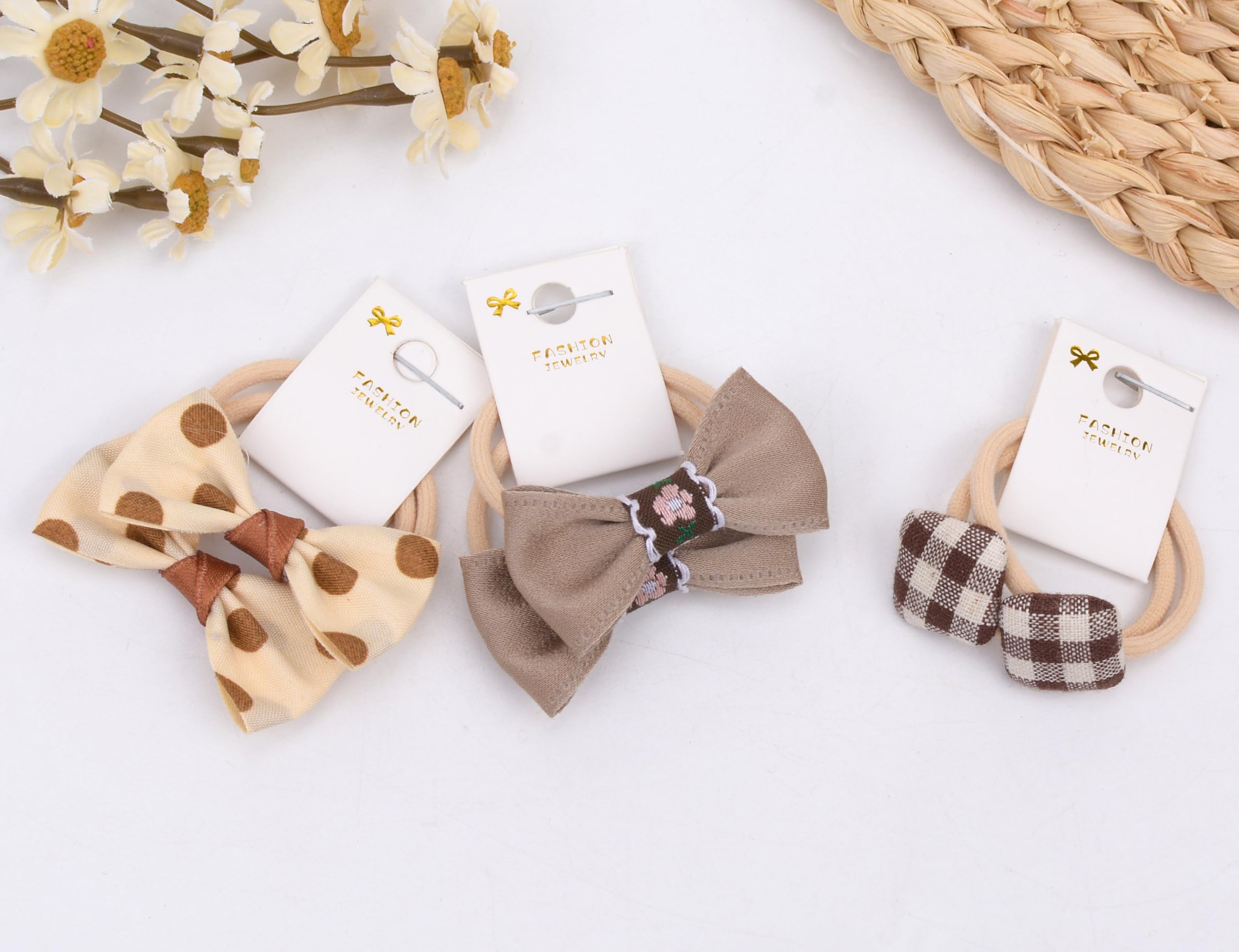 BIANHUAN hair ties with bows used to create pigtails on a child