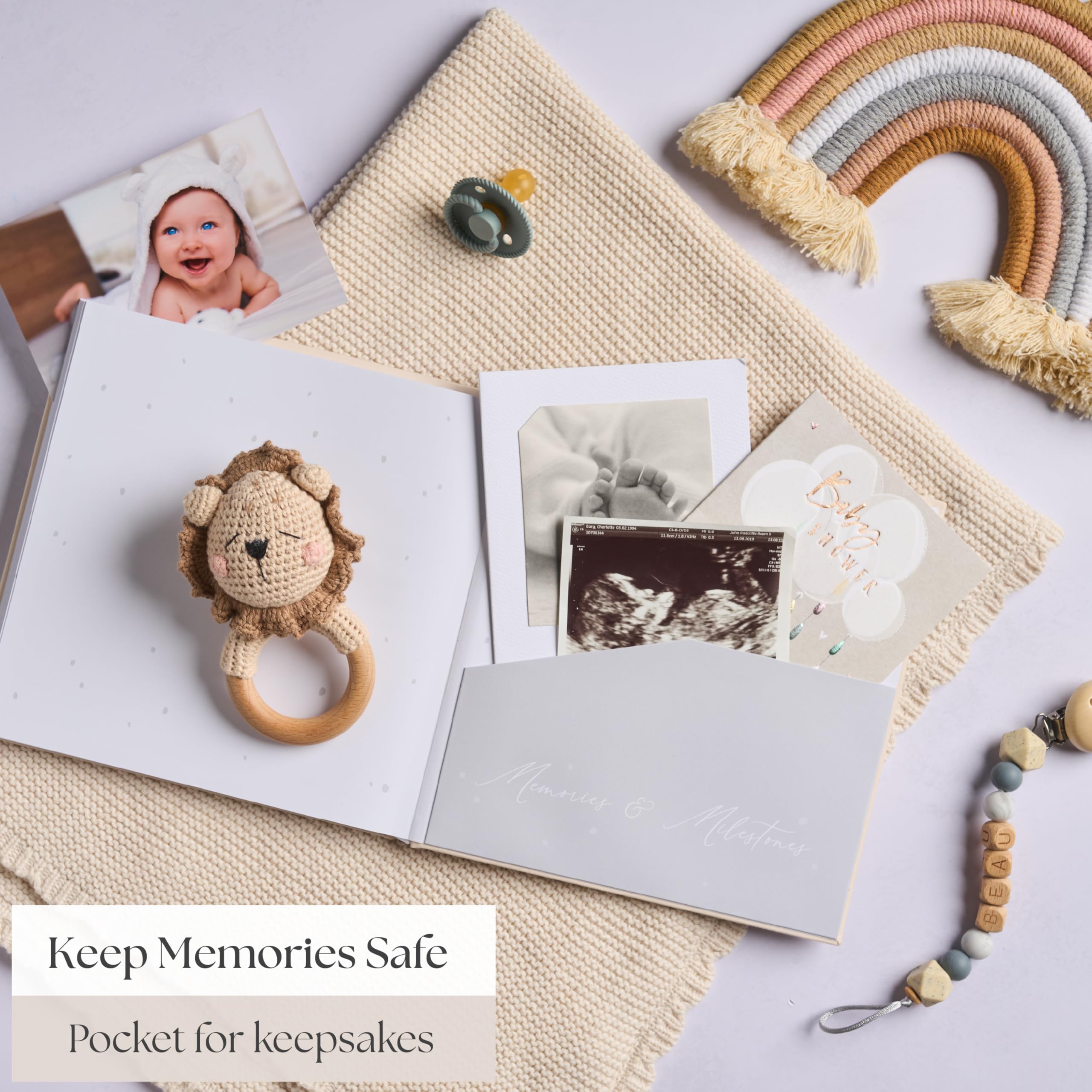 Bibi & Beau built-in storage pocket keeps keepsakes neatly stored