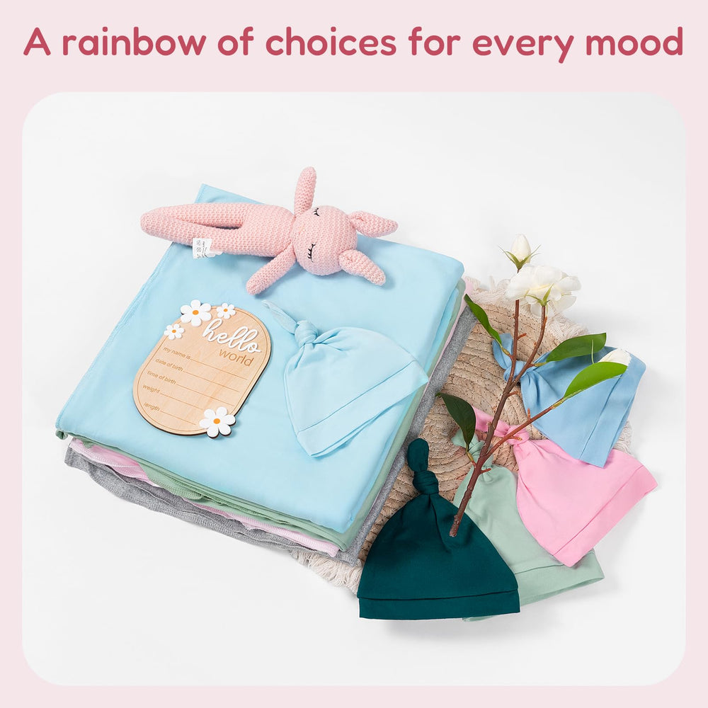 BIBIBLISSBABY gift set with hat and card makes a thoughtful baby shower present