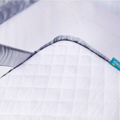Biloban bamboo viscose surface closeup emphasizing soft, skin-friendly touch.