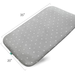 Biloban breathable mesh detail promotes air circulation for a cooler, calmer nap