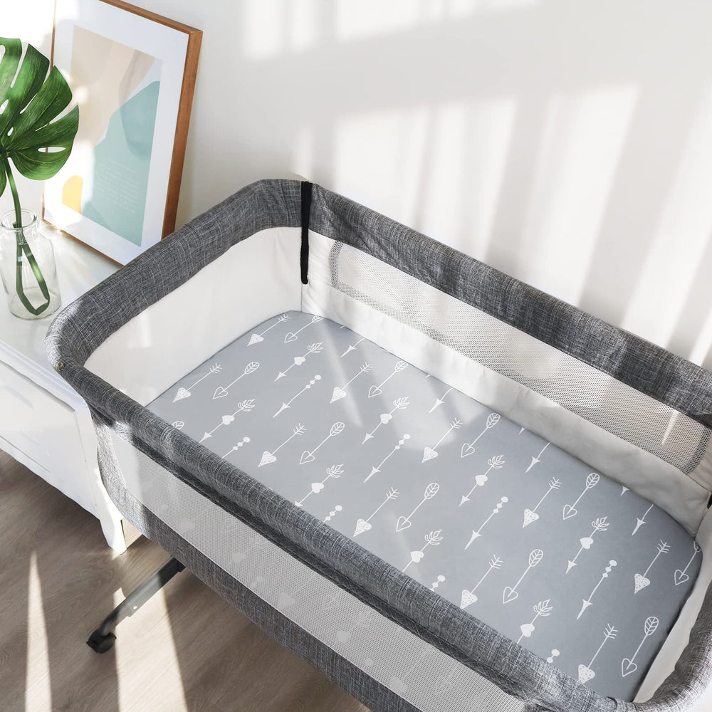 33x20 inch Biloban sheet designed for standard rectangle bassinets.