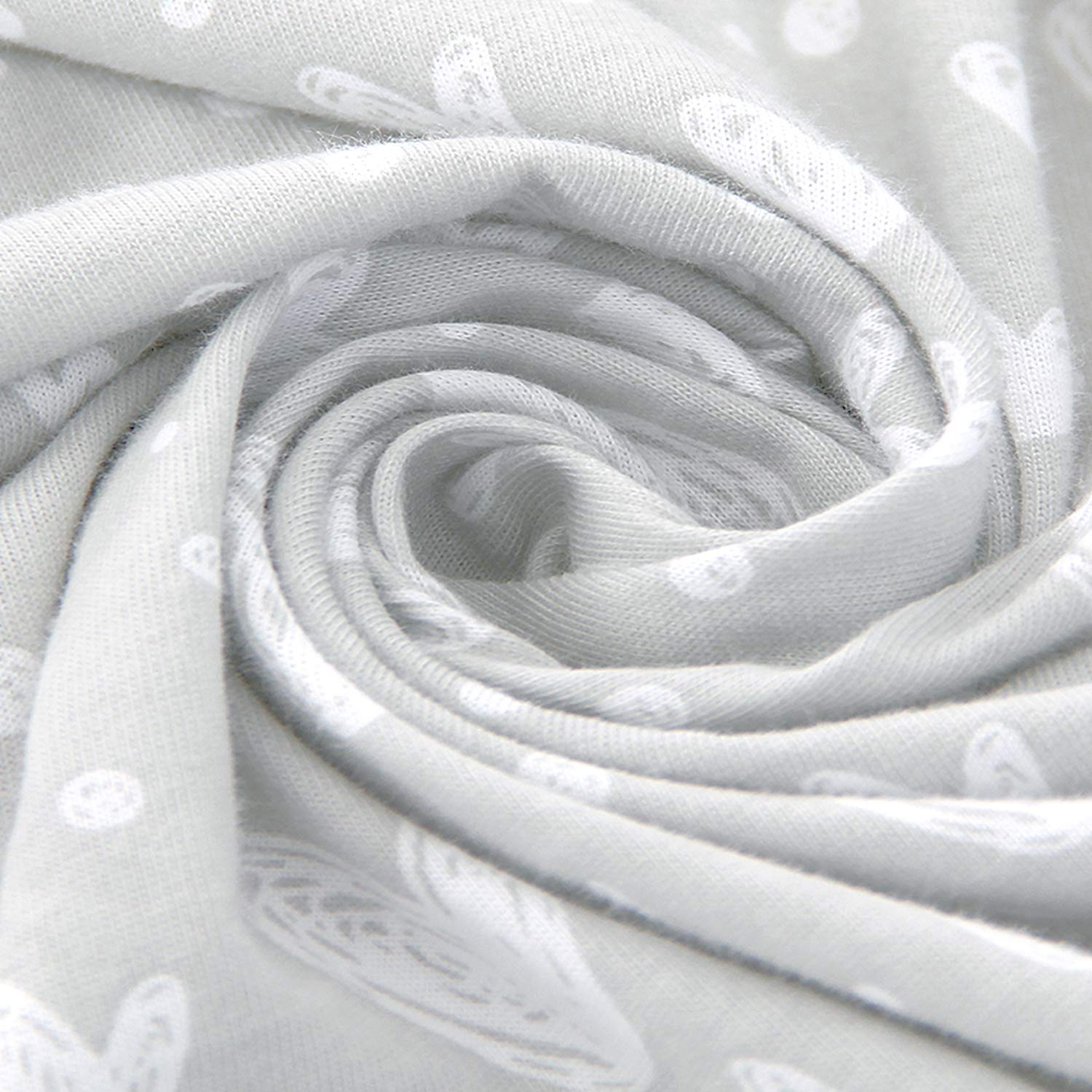 Biloban sheets compatible with multiple bassinet brands for versatile use