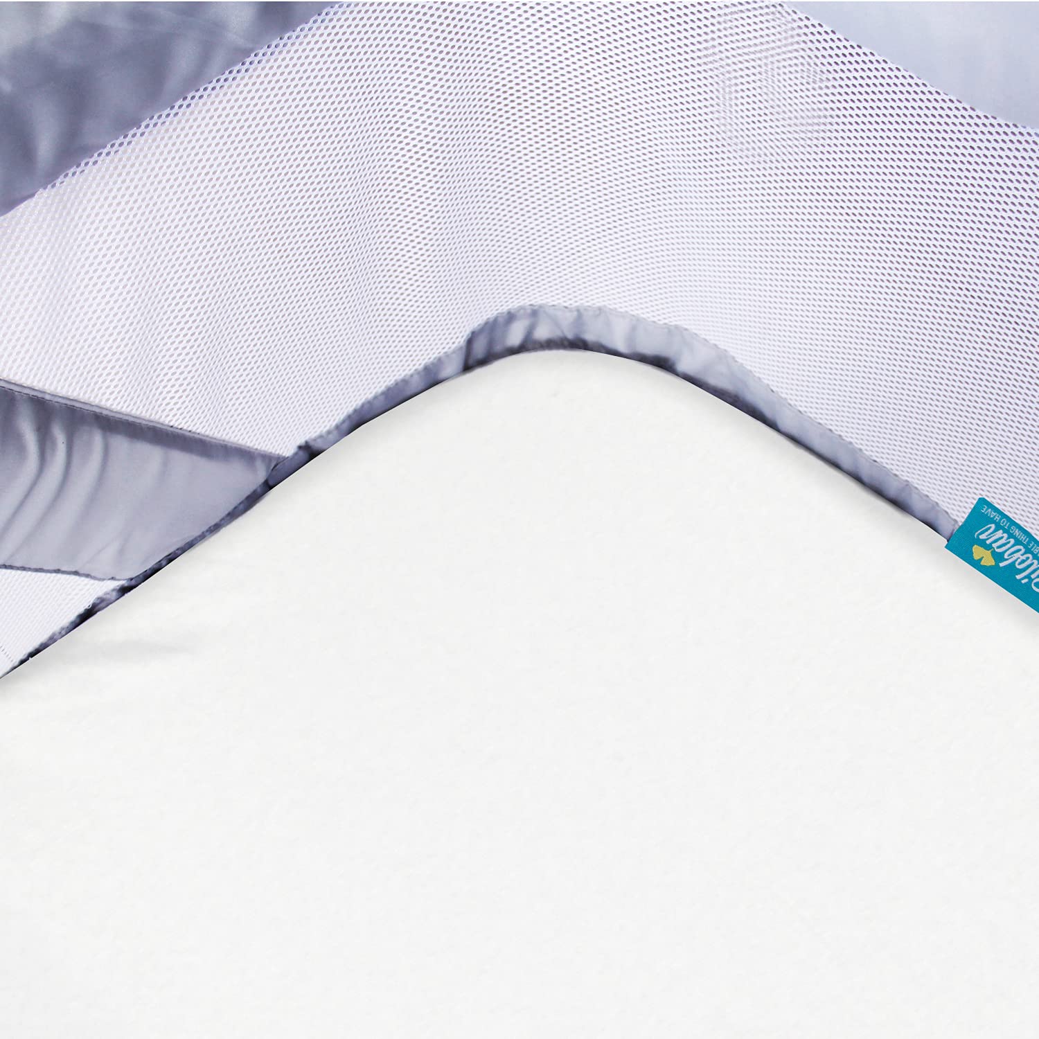 Biloban white 2-pack bassinet sheets deliver soft cotton comfort and easy machine care.