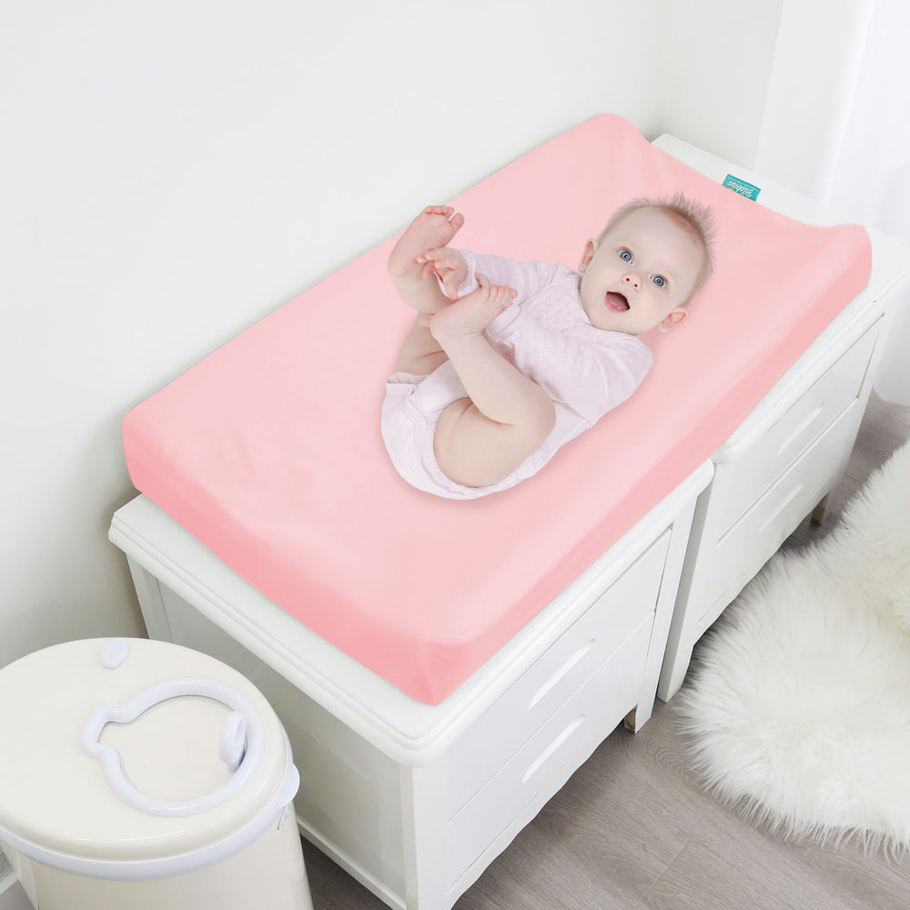 Biloban changing pad cover is machine-washable for easy cleaning