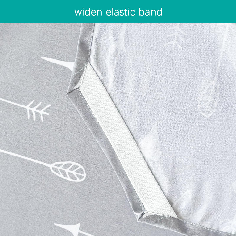Biloban cot sheet machine-washable closeup for easy care