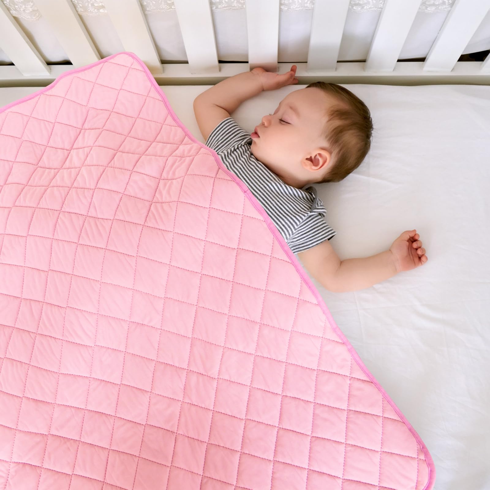 Biloban crib blanket pink with quilted texture ideal for cozy nap times
