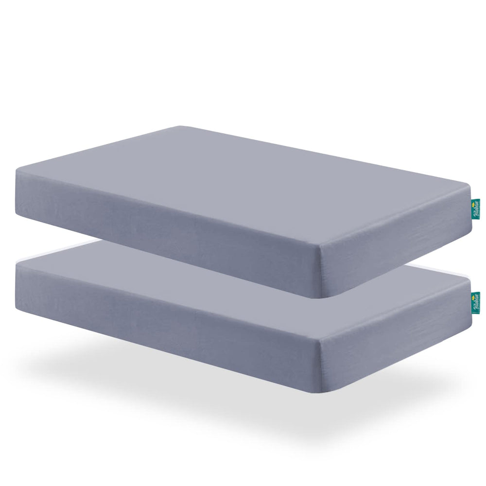 Biloban crib sheet gray with elastic band for a snug, flat sleeping surface.
