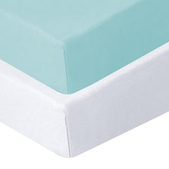 Biloban soft microfiber delivers a gentle touch for naps.